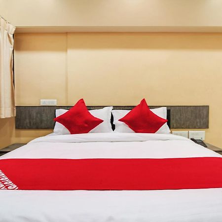 Hotel O Priyanka Residency Solapur Exteriör bild