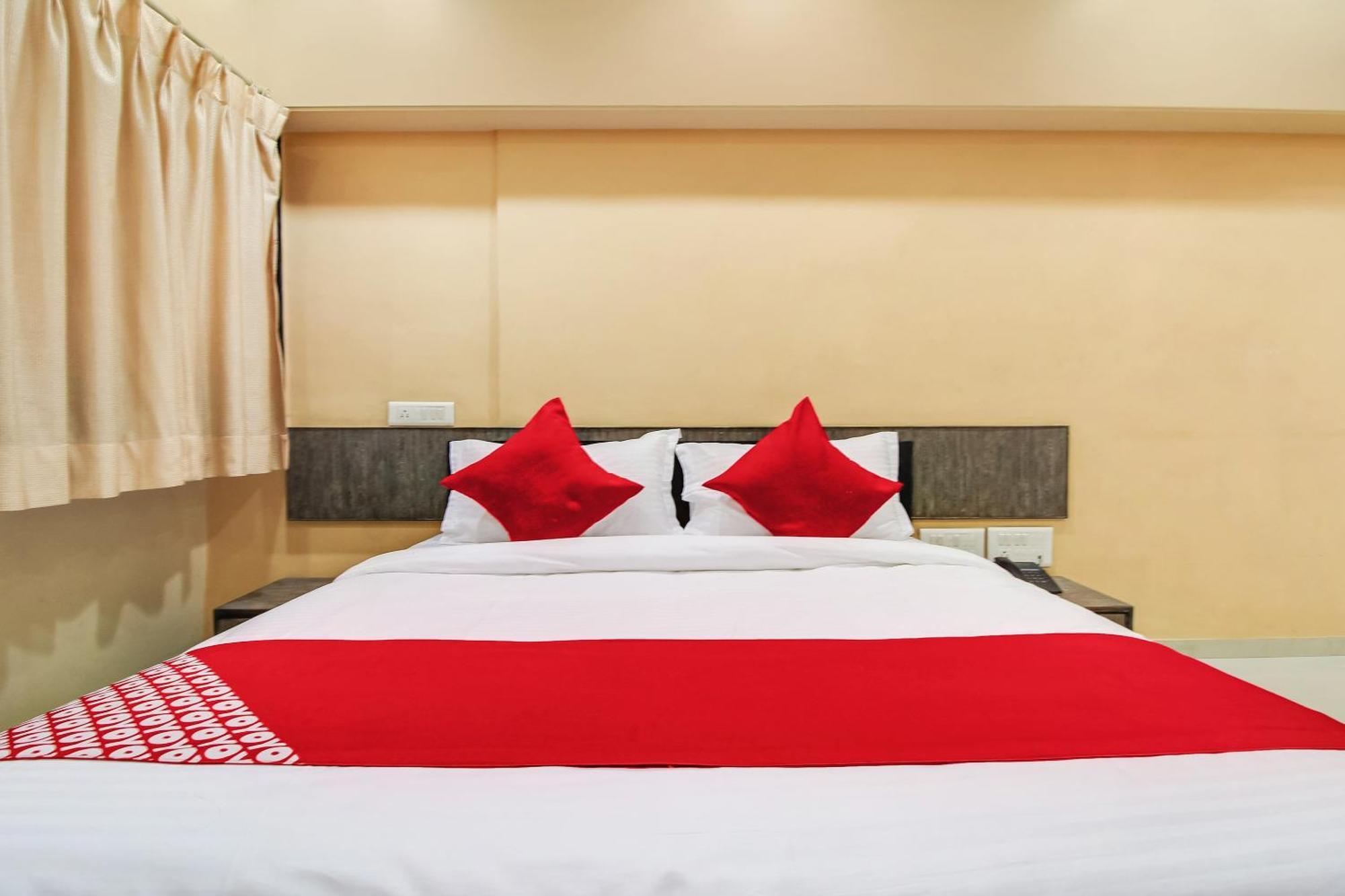 Hotel O Priyanka Residency Solapur Exteriör bild