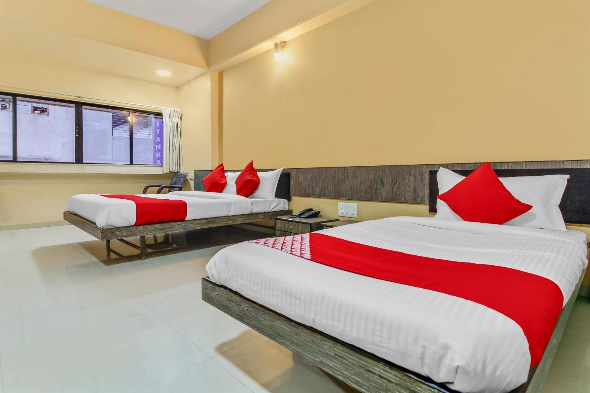Hotel O Priyanka Residency Solapur Exteriör bild