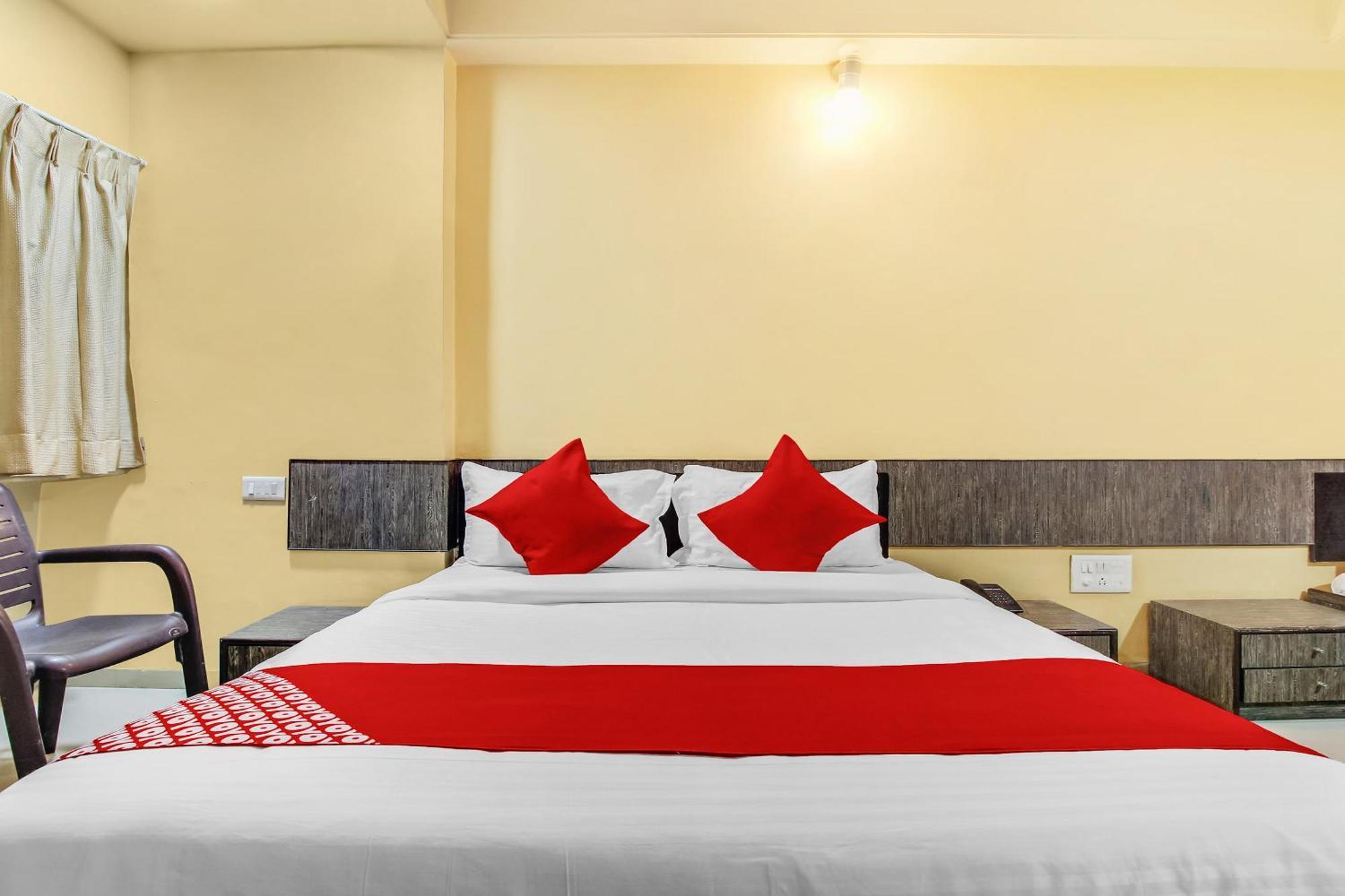 Hotel O Priyanka Residency Solapur Exteriör bild